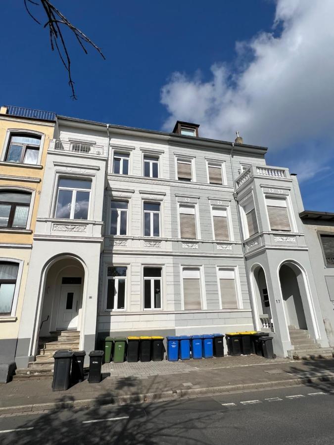 Der Schwan 8 & 10 - Zentral- Stilvoll Apartment Düren - Eifel